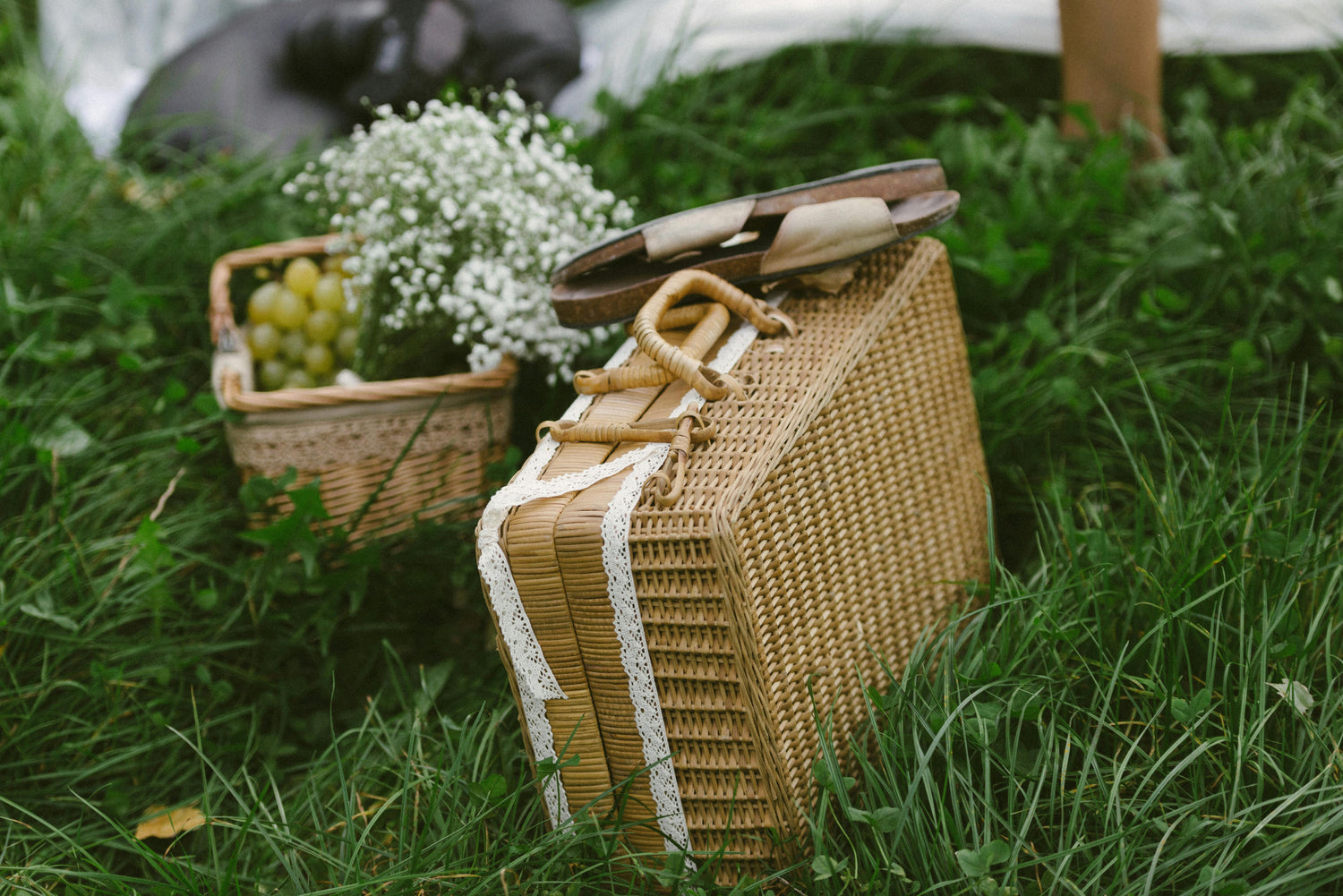 Eco-friendly bamboo gift basket with natural grass detail – sustainable handmade home accessory